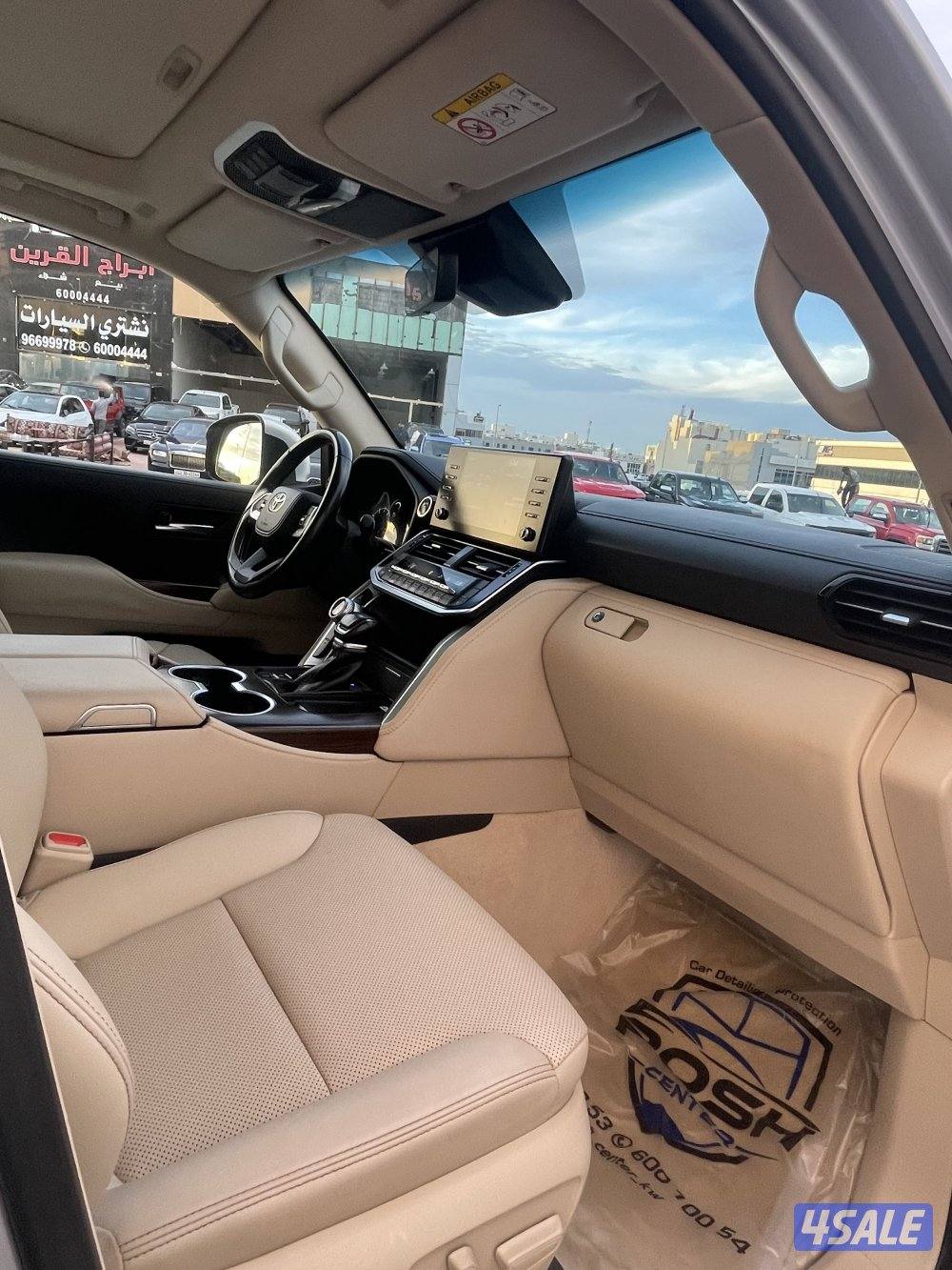 للبيع لاند كروزر GXR ايرو اس صبغ الوكاله 20228