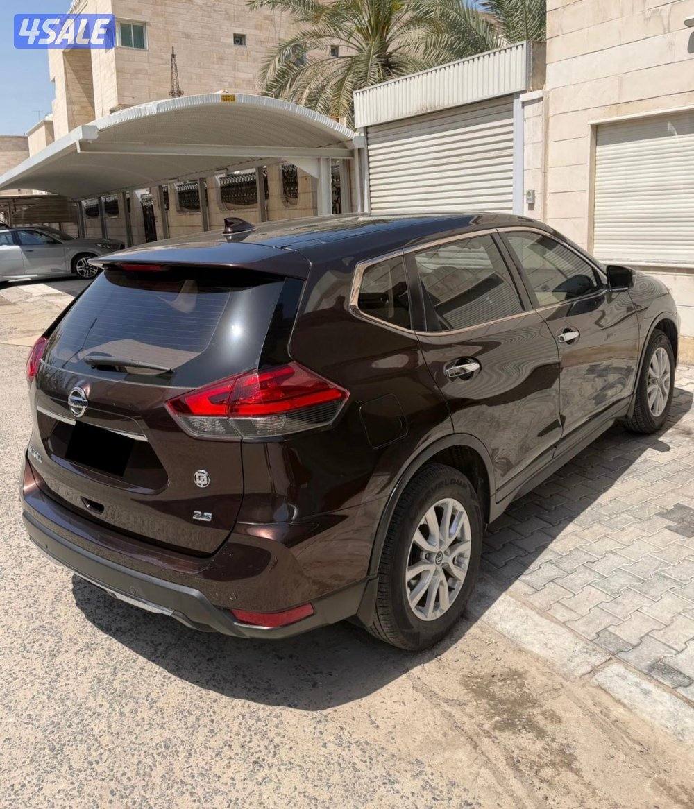 Nissan X-Trail (58KM)0