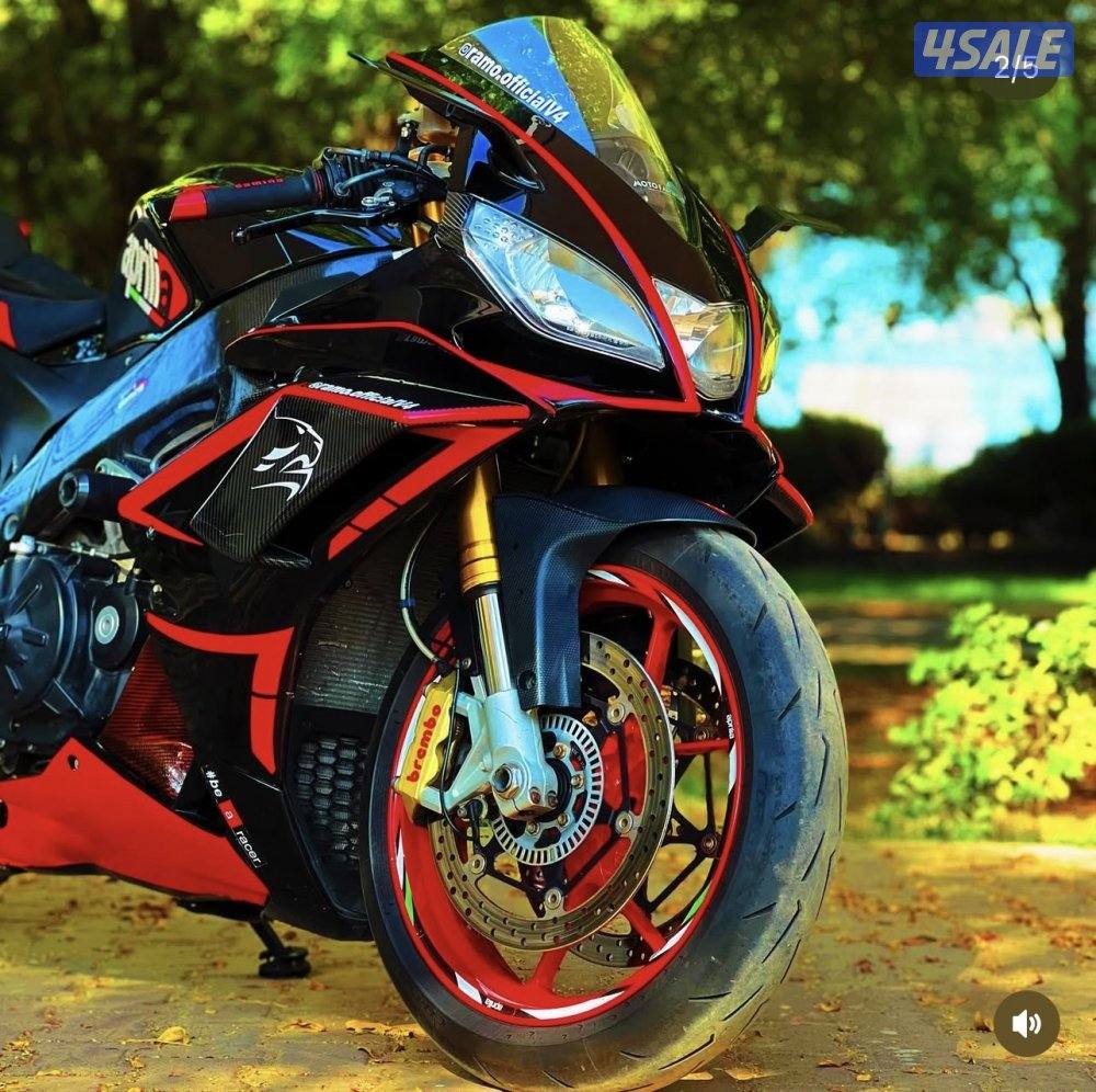 Aprilia RSV4 1100 factory 20121