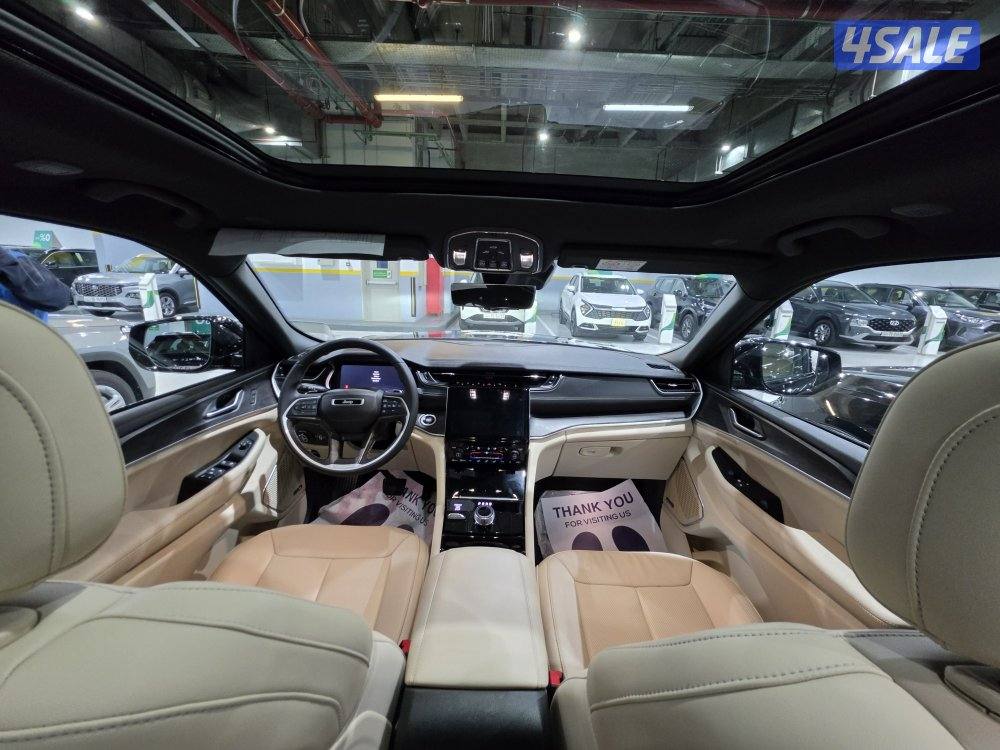 Jeep Grand Cherokee Limited3