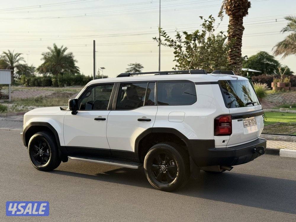 برادو تيربو موديل 2024 ماشي 49 صبغ الوكالة تحت الكفالة بحالة نادرة2