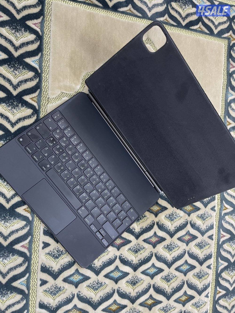 للبيع كيبورد ابل ماجيك الاصلي حجم 12.9 انش نظيف وشغال تمام4