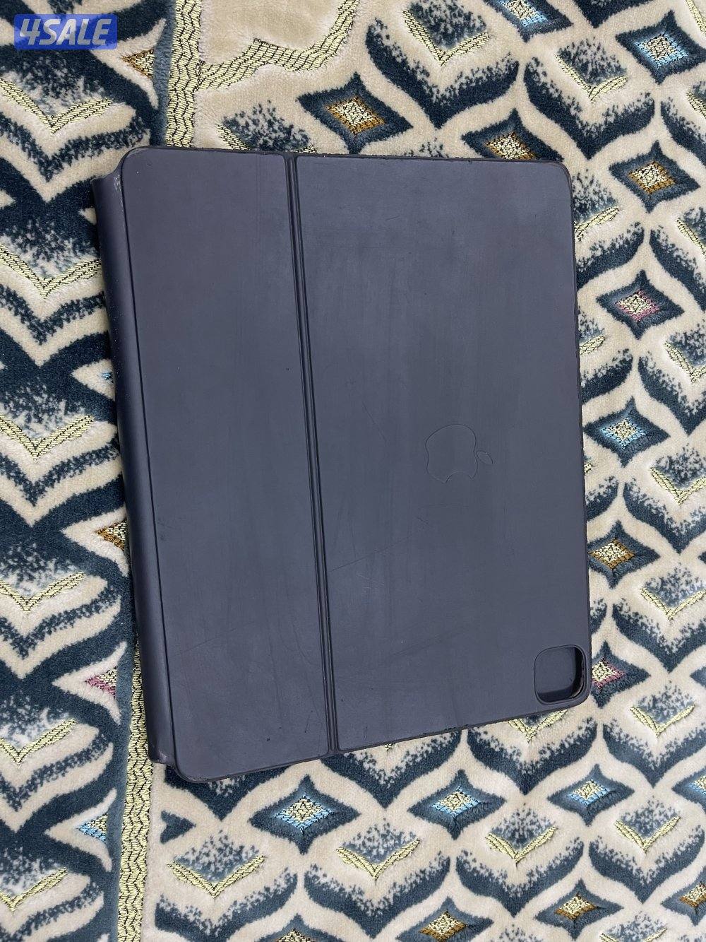 للبيع  كيبورد ابل ماجيك الاصلي ابل 12.9انش نظيف وشغال زين عربي انجليزي4