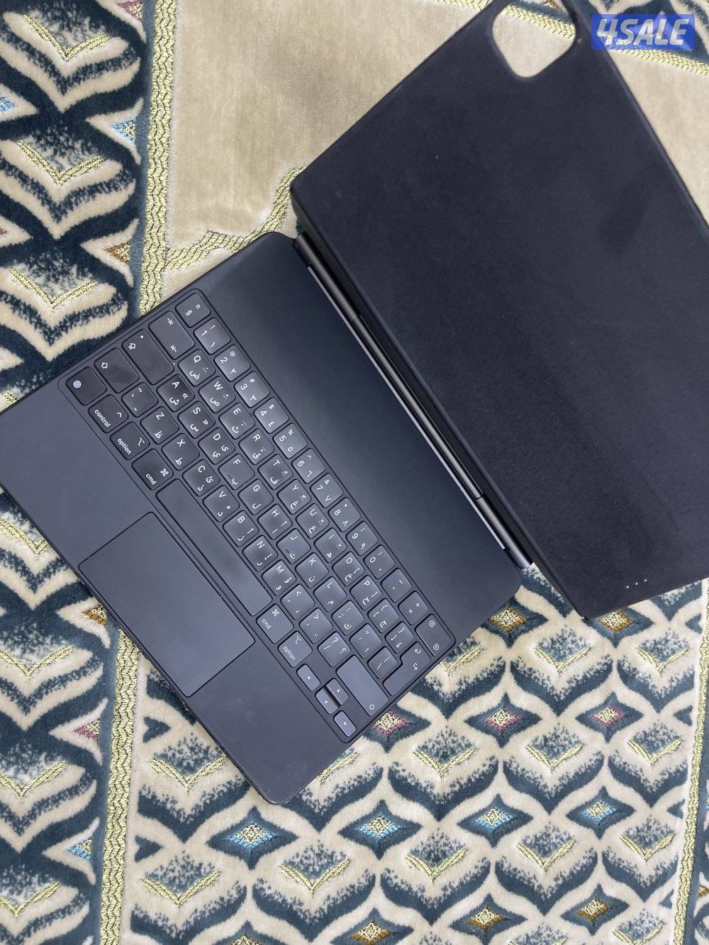 للبيع كيبورد ابل ماجيك الاصلي 12.9 انش4