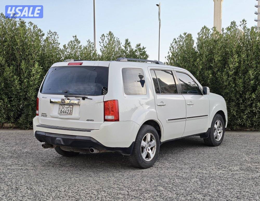 للبيع هوندا بايلوت 20132