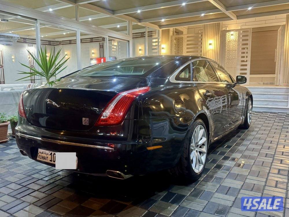 للبيع جاكوار XJL موديل ٢٠١١6