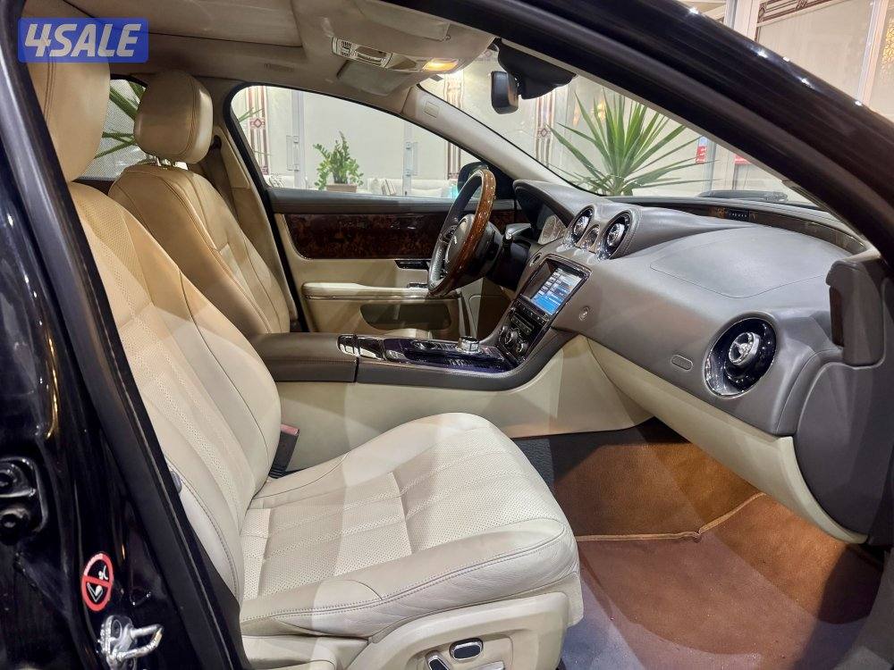 للبيع جاكوار XJL موديل ٢٠١١10