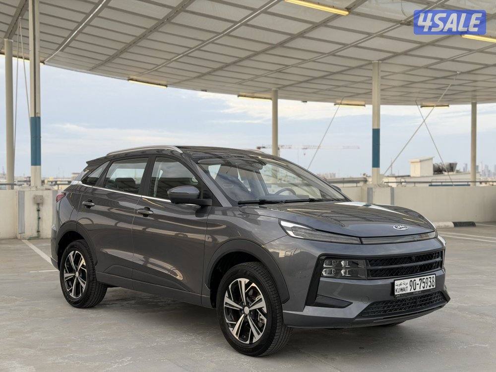 جاك JS6 موديل 2025 شبه اصفار وارد الغانم تحت الكفاله اعلى فئة بنوراما9