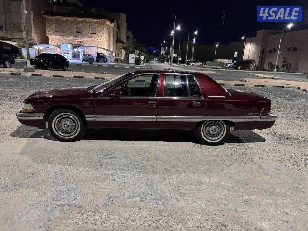 للبيع سيارة كلاسيك بويك رودماستر12