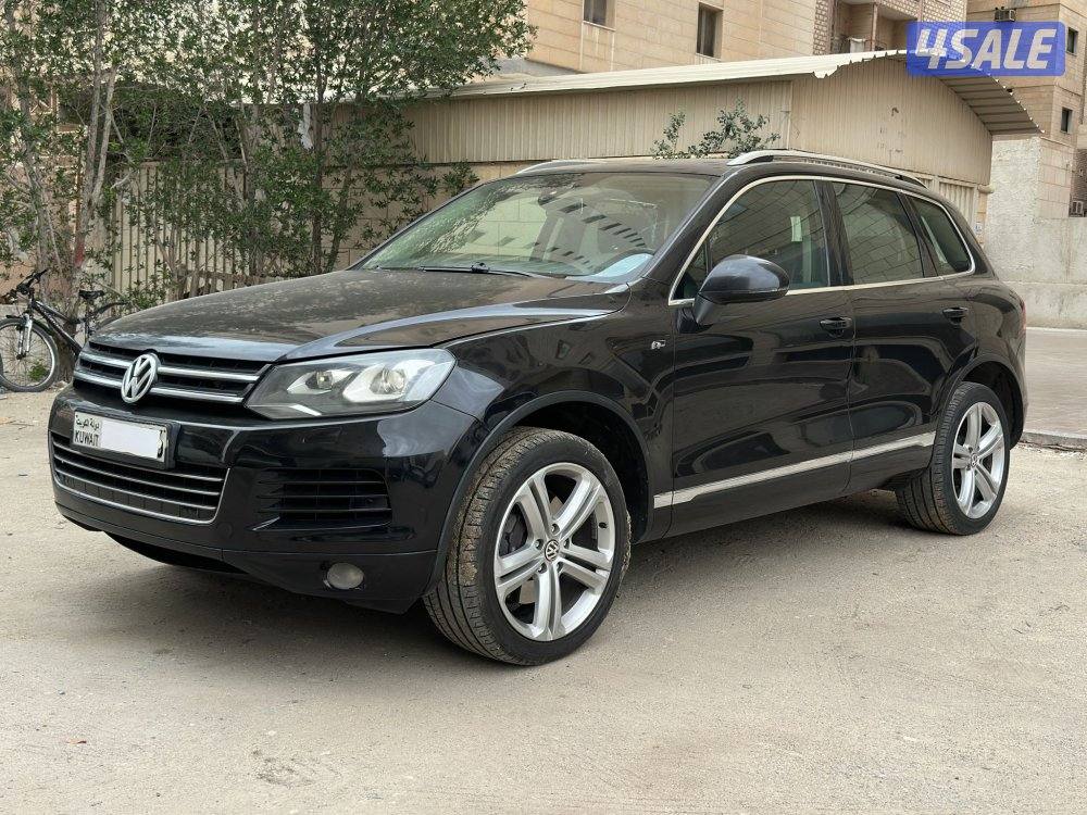 طوارق 
R-Line
 ٨ سلندر عداد 158 الف0