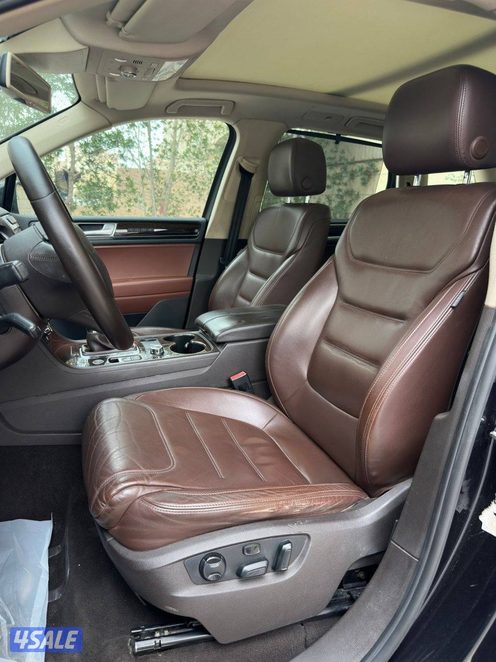 طوارق 
R-Line
 ٨ سلندر عداد 158 الف10