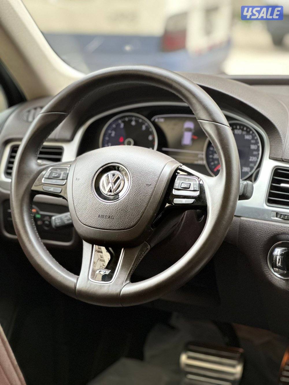 طوارق 
R-Line
 ٨ سلندر عداد 158 الف11