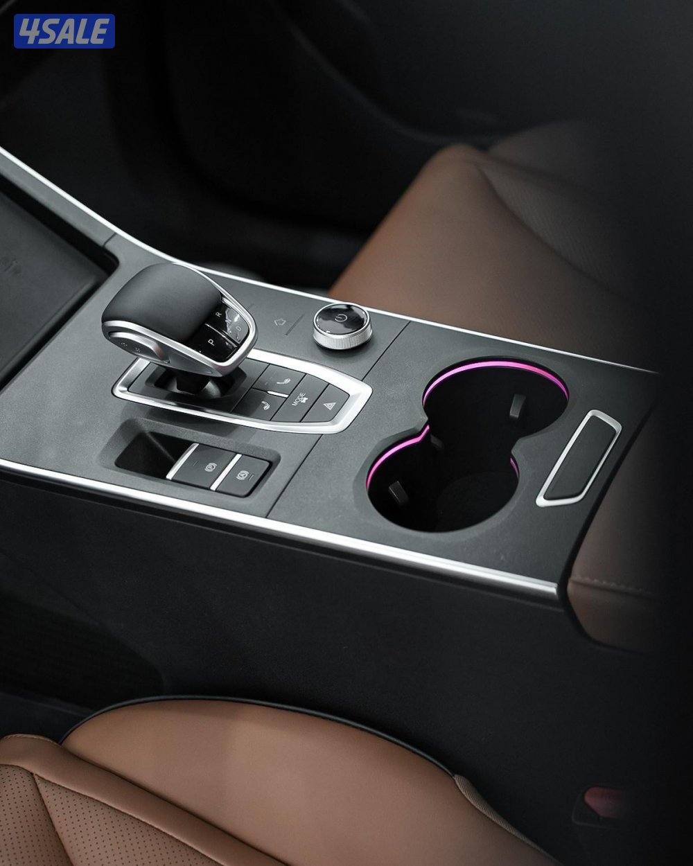 تأجير سيارات حديثة بأسعار منافسة | تسليم فوري وتأمين شامل لراحة بالك 🚗8