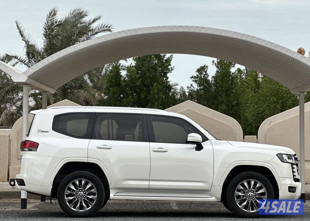 معرض القمة🚩3