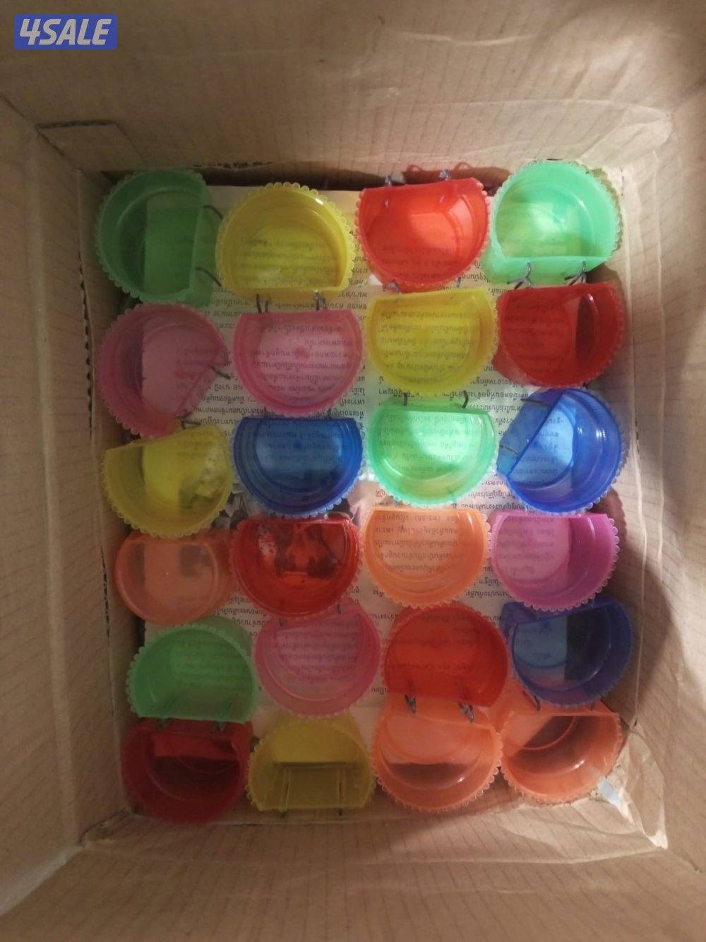 للبيع مستلزمات للطيور مشارب ومعالف وصناديق بيض5