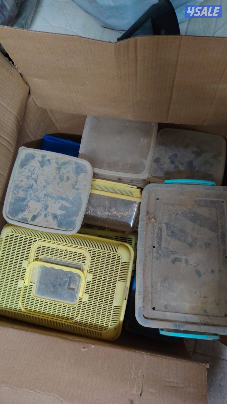 للبيع مستلزمات للطيور مشارب ومعالف وصناديق بيض8