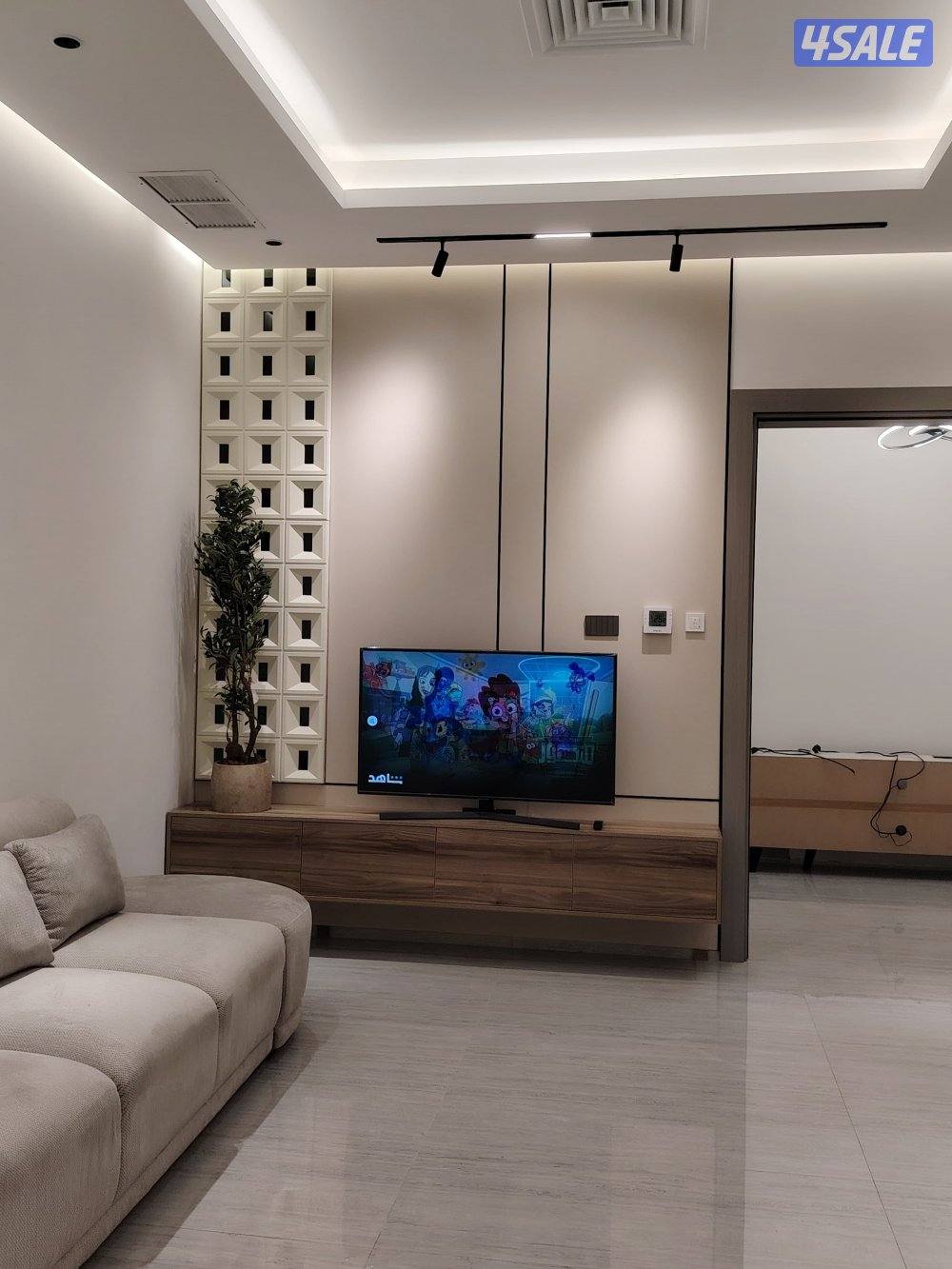 تنفيذ اعمال الديكور والصبغ الداخلي وورق جدران ديكورات خشبيه13