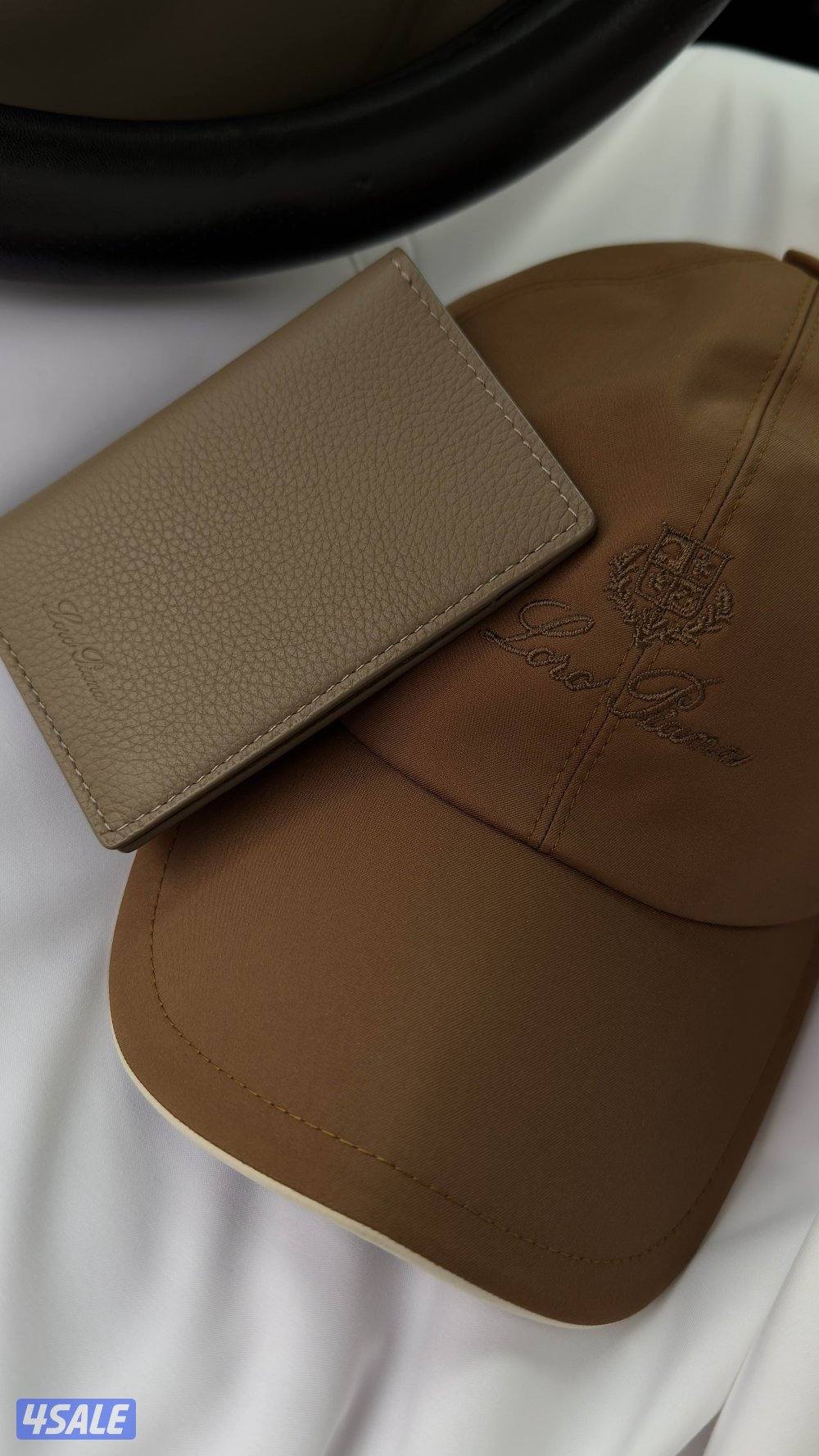 للبيع بوك لور بيانا البوك كانه جديد استخدام يومين4