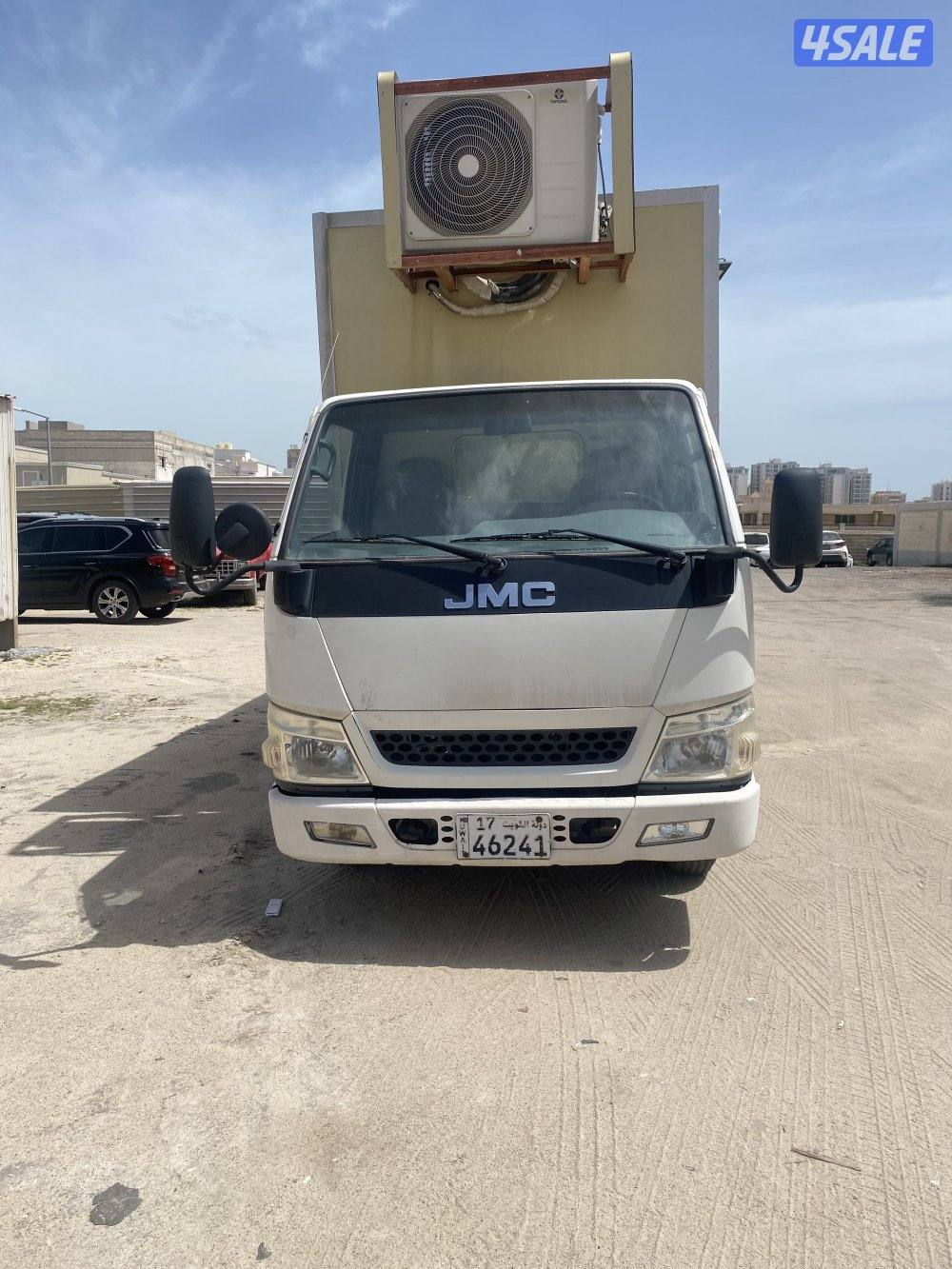 للبيع بقالة متنقلة0