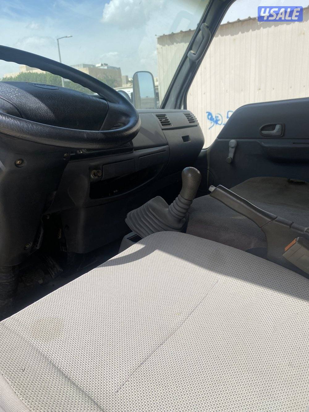 للبيع بقالة متنقلة5