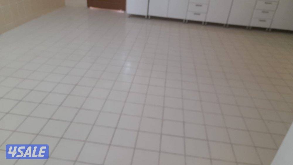 للايجار بيت مجدد بالكامل بصباح الاحمد شارعين7