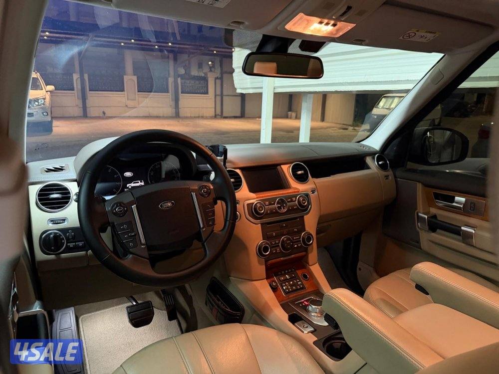 لاندروڤر LR4 (بحالة الوكالة)3