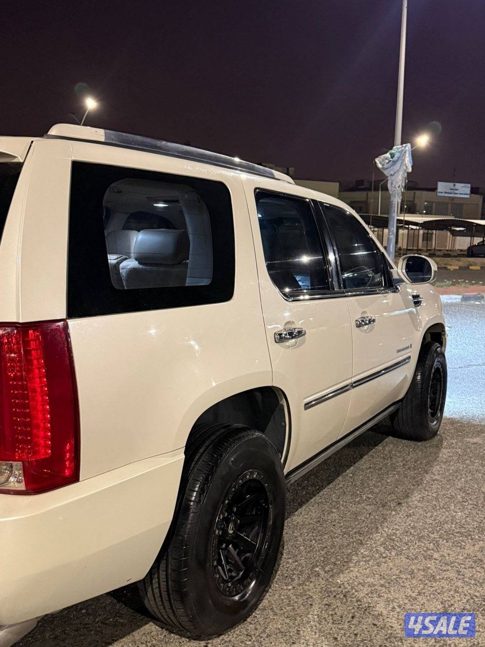 للبيع اسكاليد1