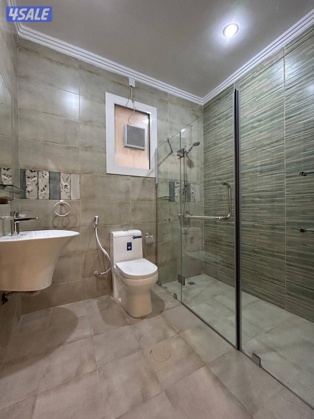 دور كامل للإيجار فى المسايل موقع مميز جميع الغرف ماستر6