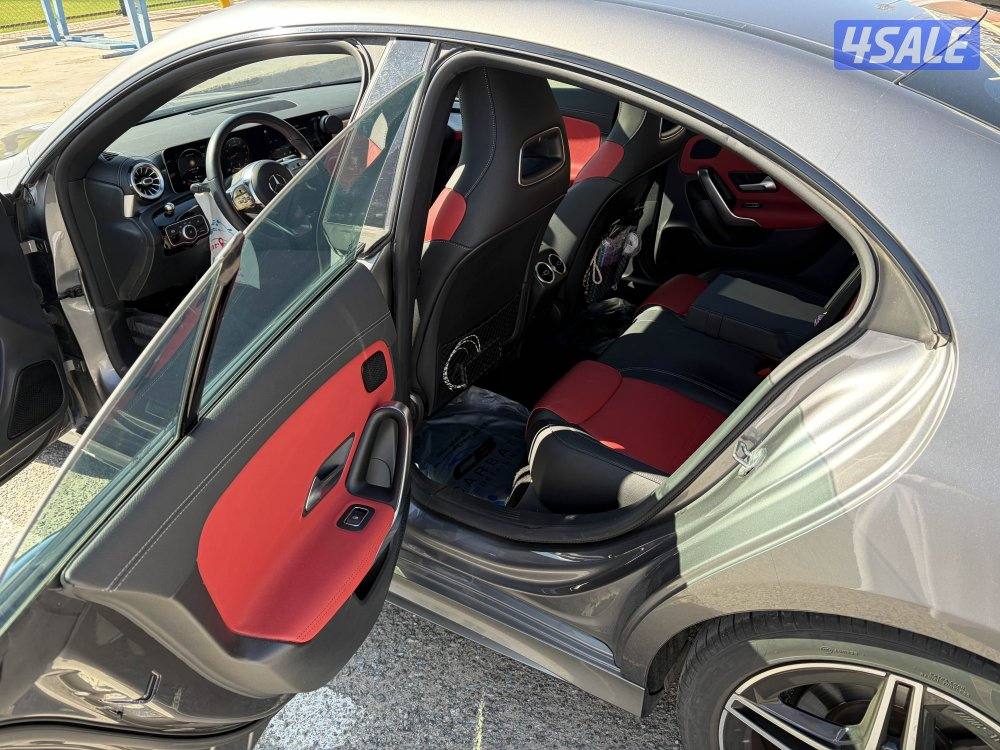 للبيع مرسيدس CLA2002