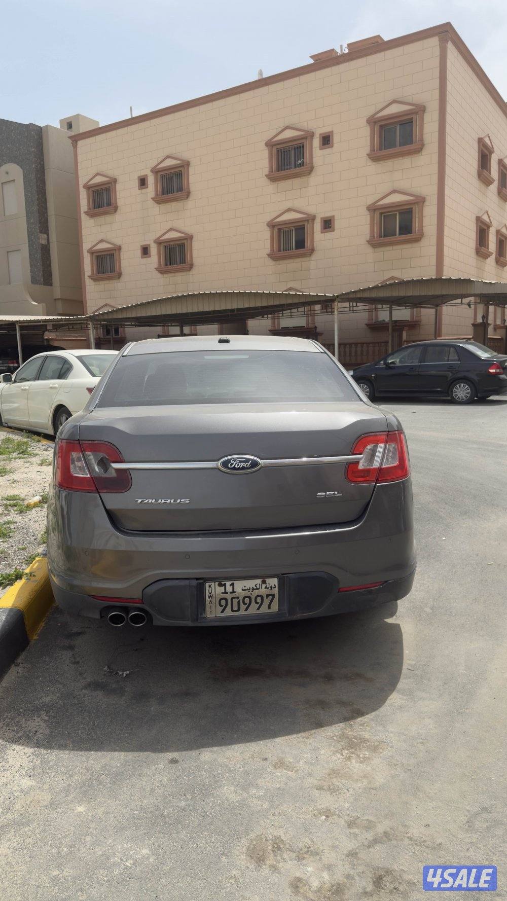 للبيع موتر فورد تورس0