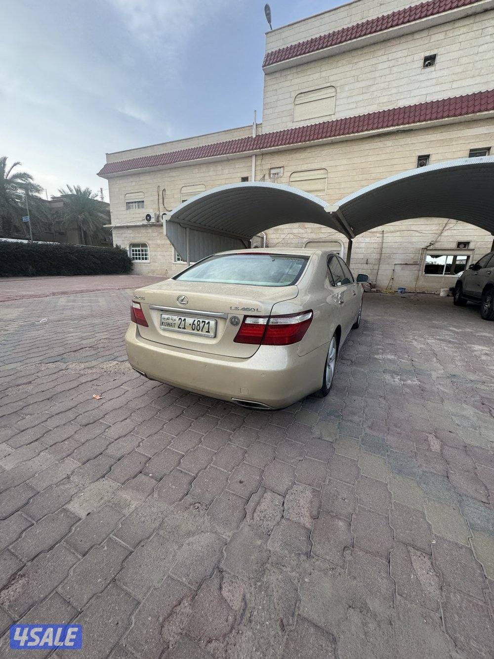 ‏لكزس ٤٦٠  لار ج  لون الدهبي5