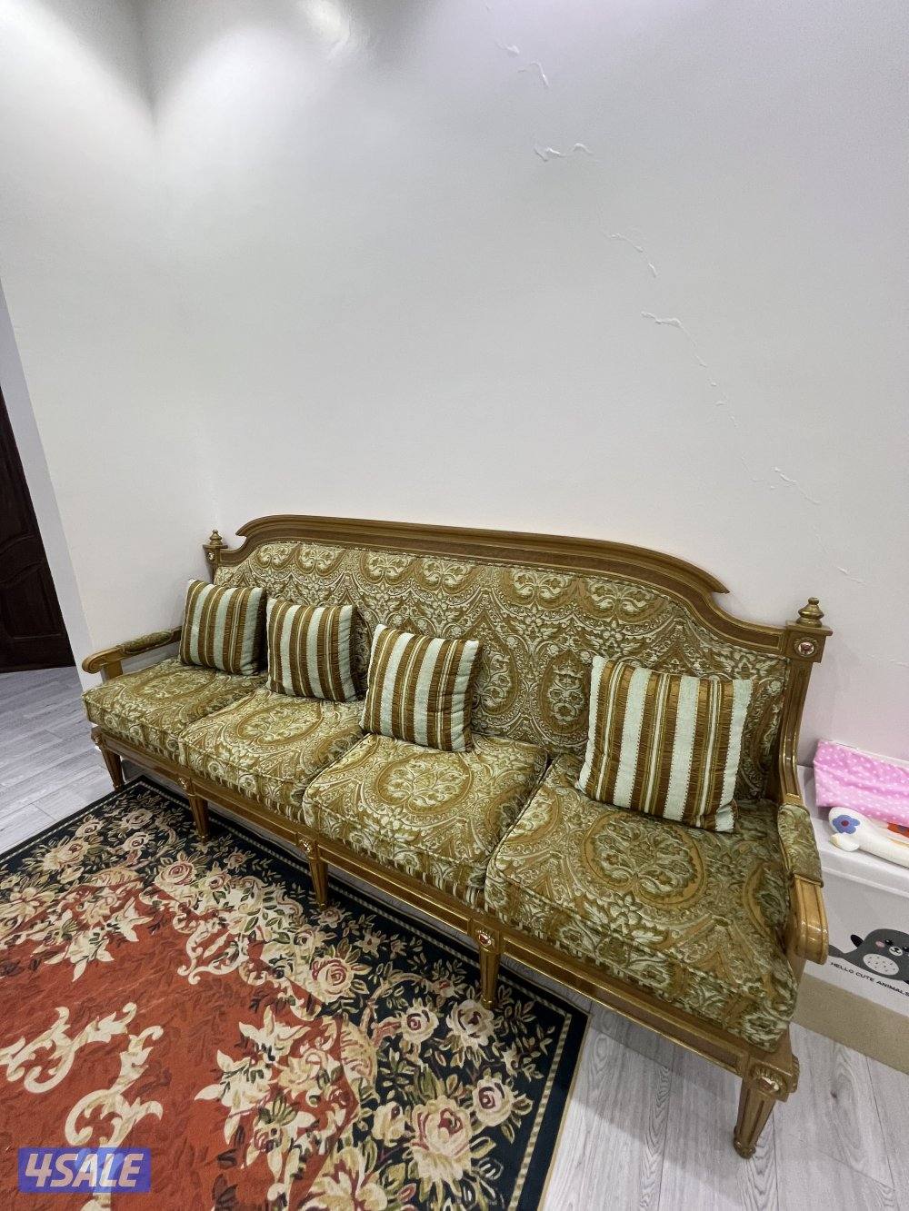 البيع كنبات و طاولات وطاولة طعام7