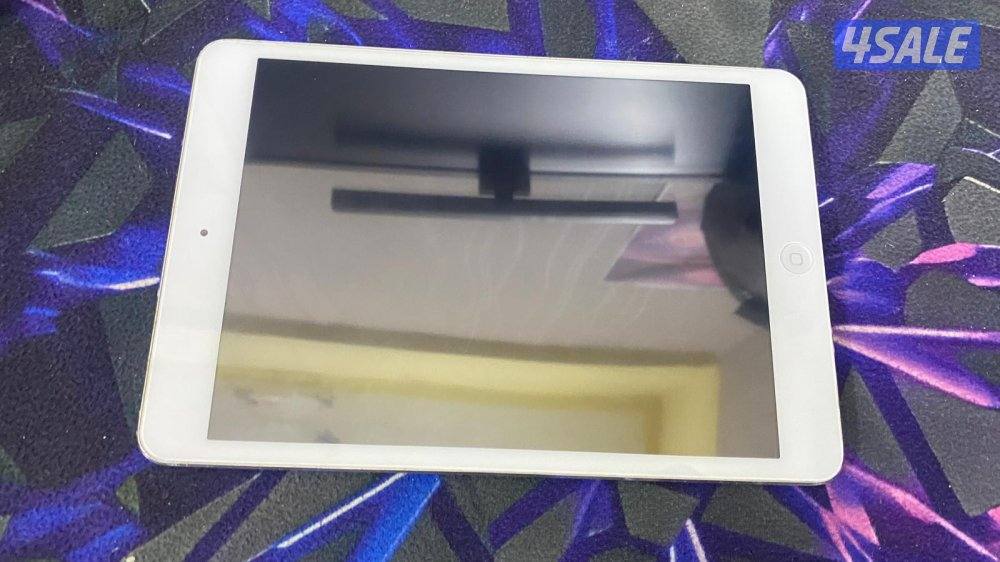 للبيع أيباد ميني 16 جيجا الجهاز نظيف وشغال6