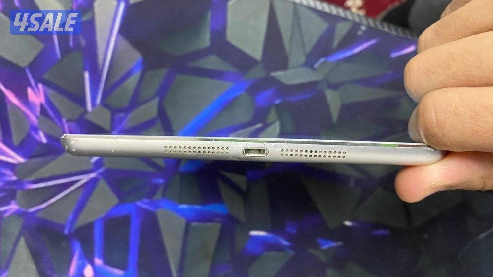 للبيع أيباد ميني 16 جيجا الجهاز نظيف وشغال7