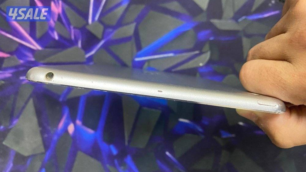 للبيع أيباد ميني 16 جيجا الجهاز نظيف وشغال9