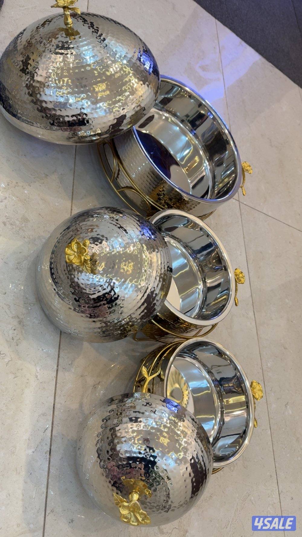 ثلاجة للبيع وطقم بوفيه فخم للبيع1