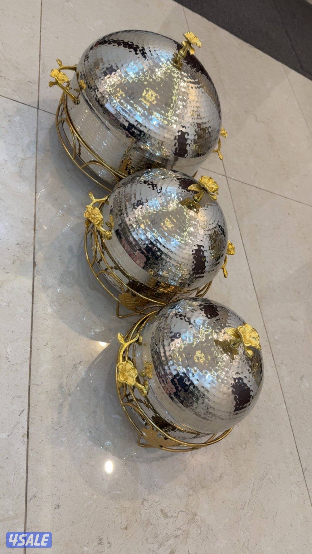 ثلاجة للبيع وطقم بوفيه فخم للبيع0