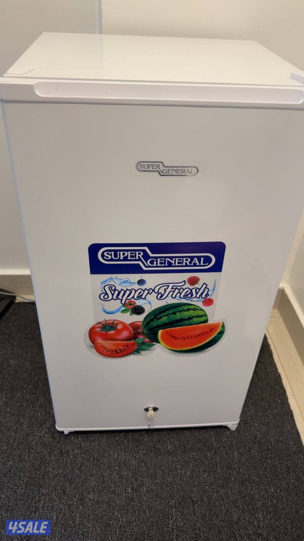 ثلاجة للبيع وطقم بوفيه فخم للبيع2