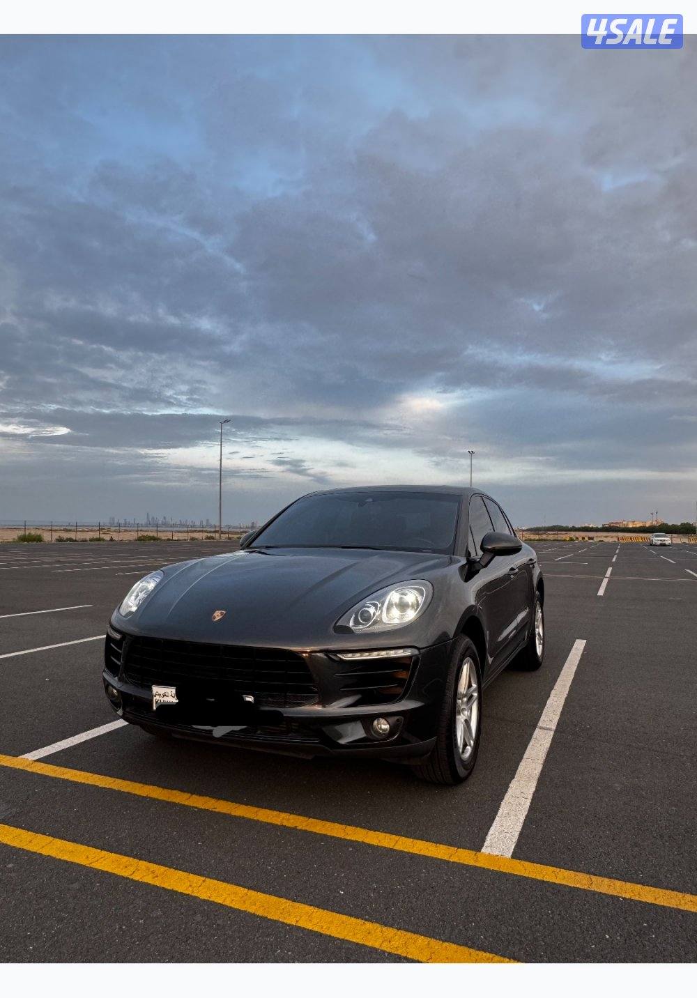 للبيع بورش ماكان نظيف جدا ماشي 100 الف شرط الفحص بالوكاله صبغ الوكاله0