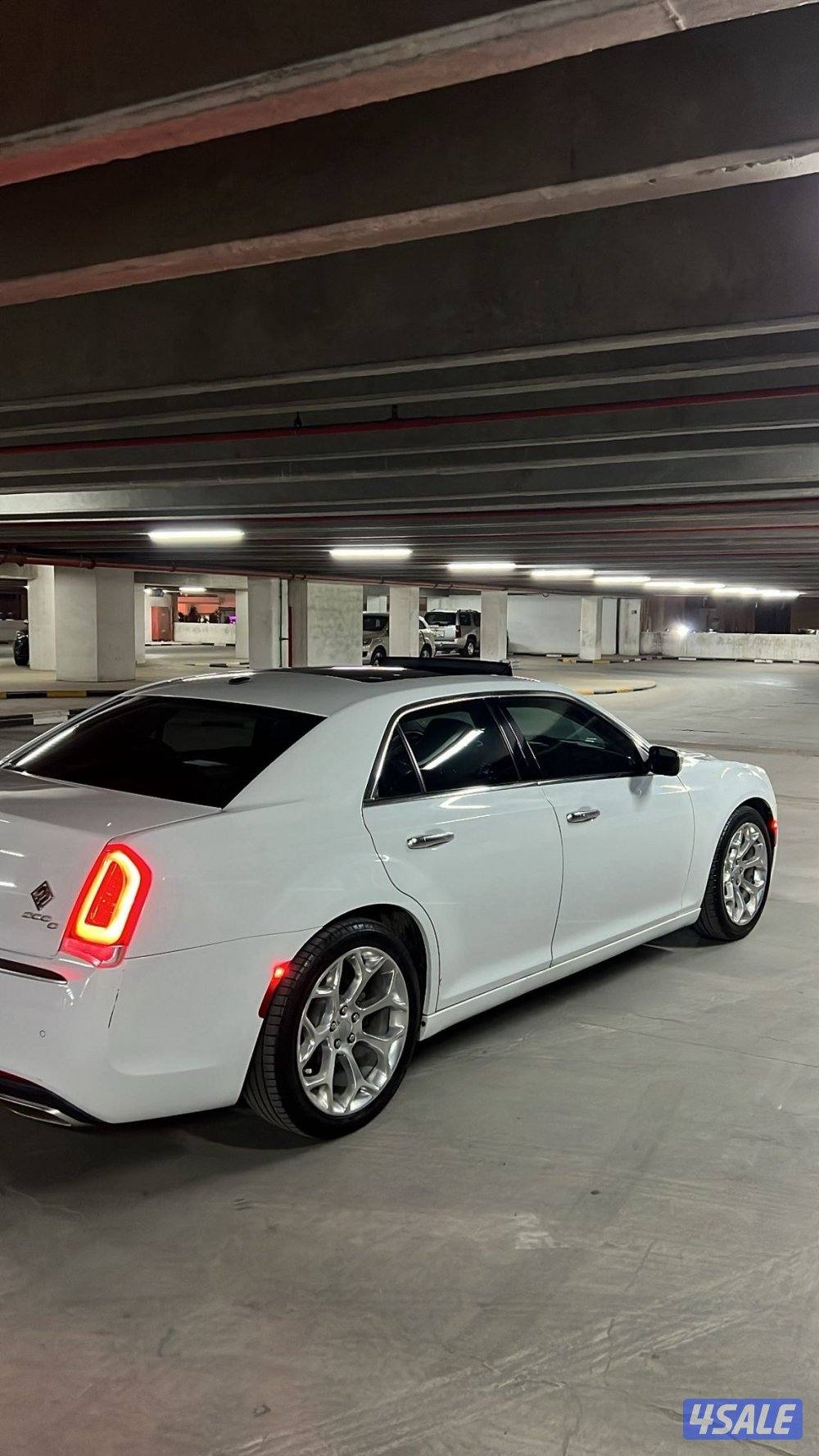 اعلى فئة c300 داخلية بيج1