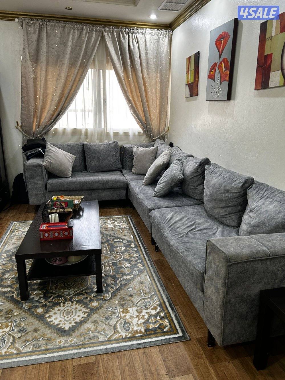 غنفات للبيع، قعده ارضيه،طاولات صفاه هوم٣ حبات. وطاوله تلفزيون ايكيا وڤ3