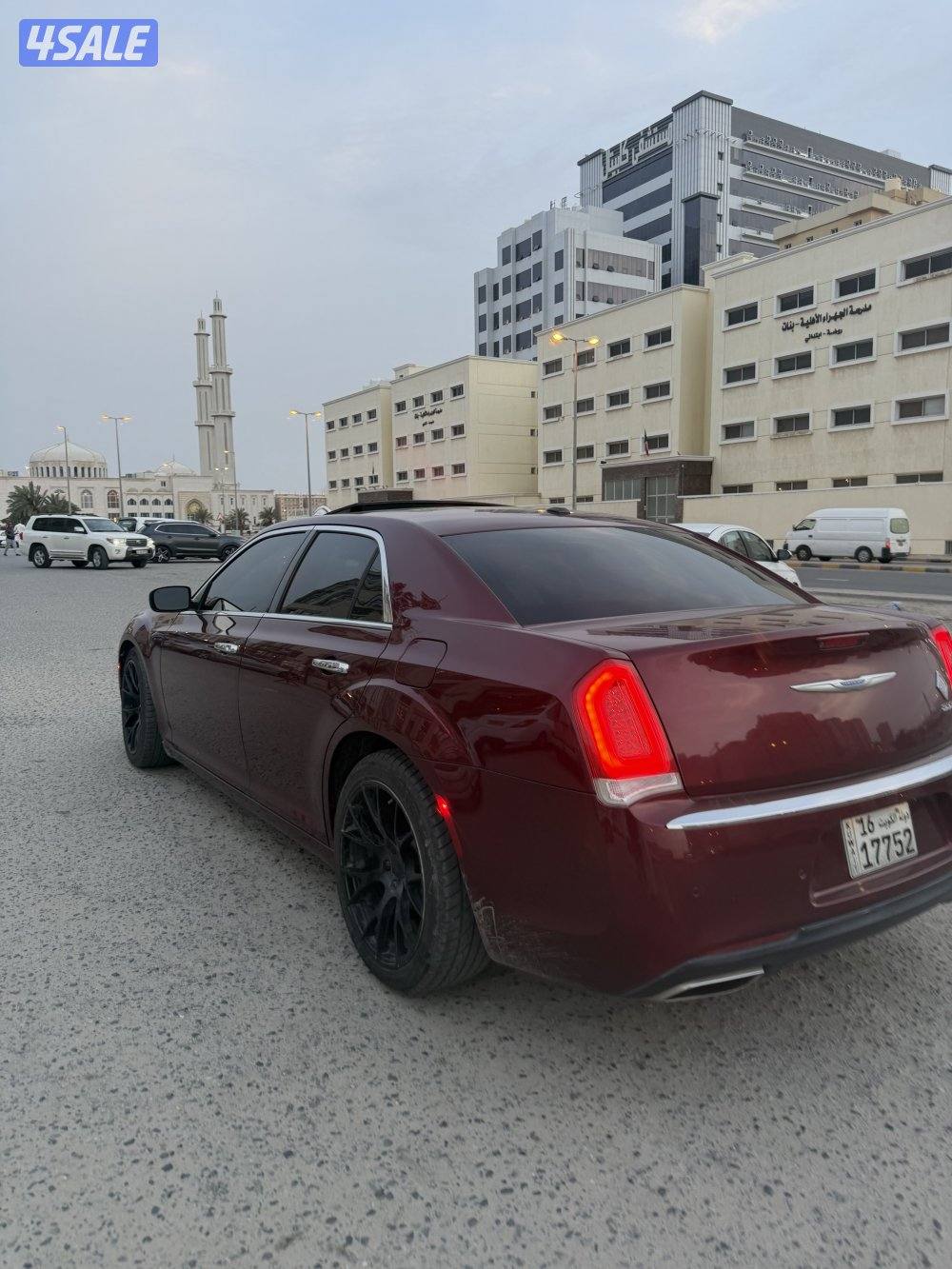 كرايزلر موديل ٢٠١٩ ممشى ١٦٥الف مواصفات  فول كامل  صبغ الوكاله4