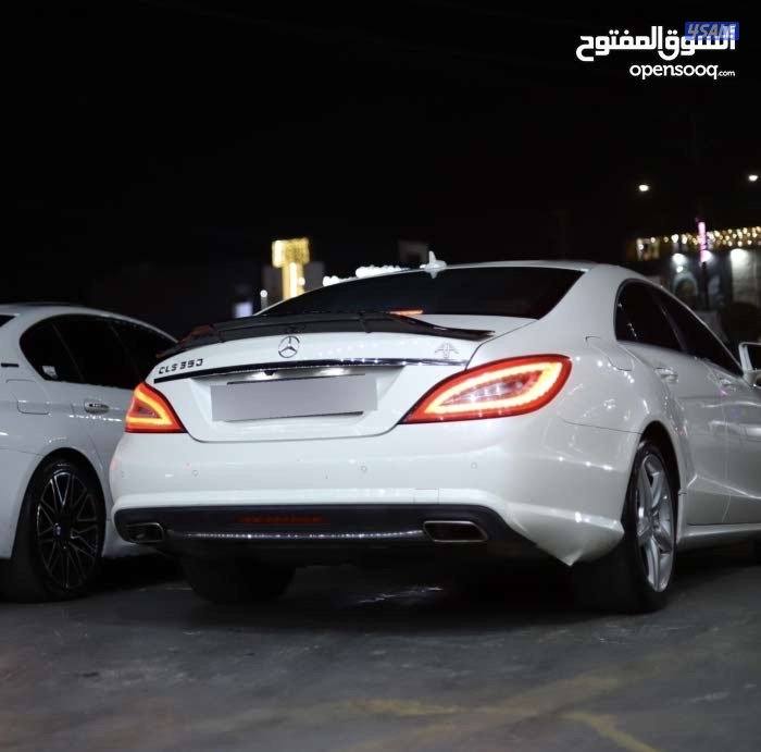 مرسيدس cls 350 اللون ابيض فل كامل المواصفات داخلية حمراء6
