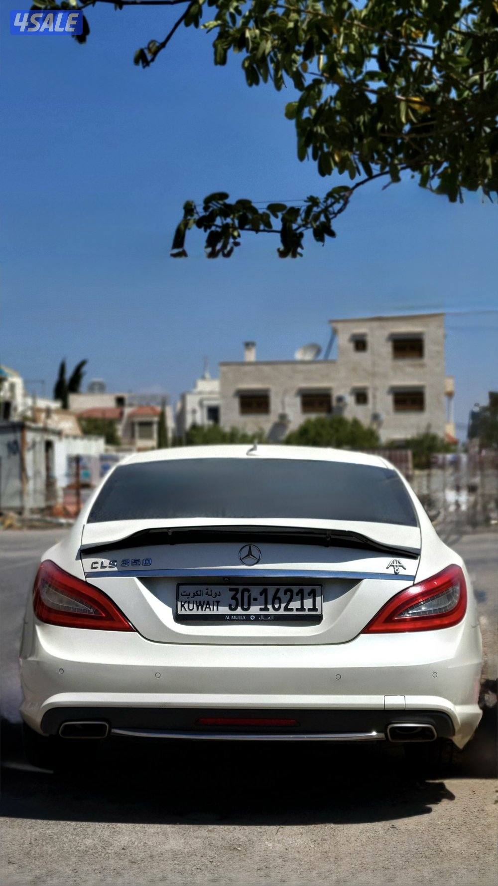 مرسيدس cls 350 اللون ابيض فل كامل المواصفات داخلية حمراء8
