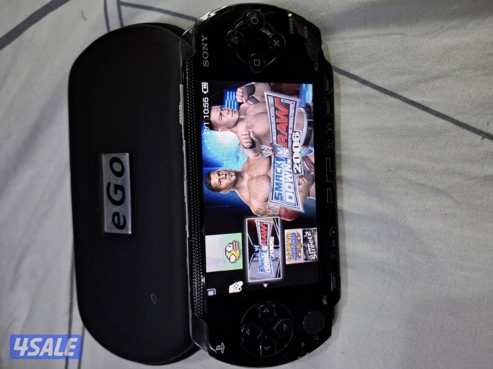 PSP SONY P1000 MODEL.BLACK COLOR 8GB SDCARD WITH 50GAMES2