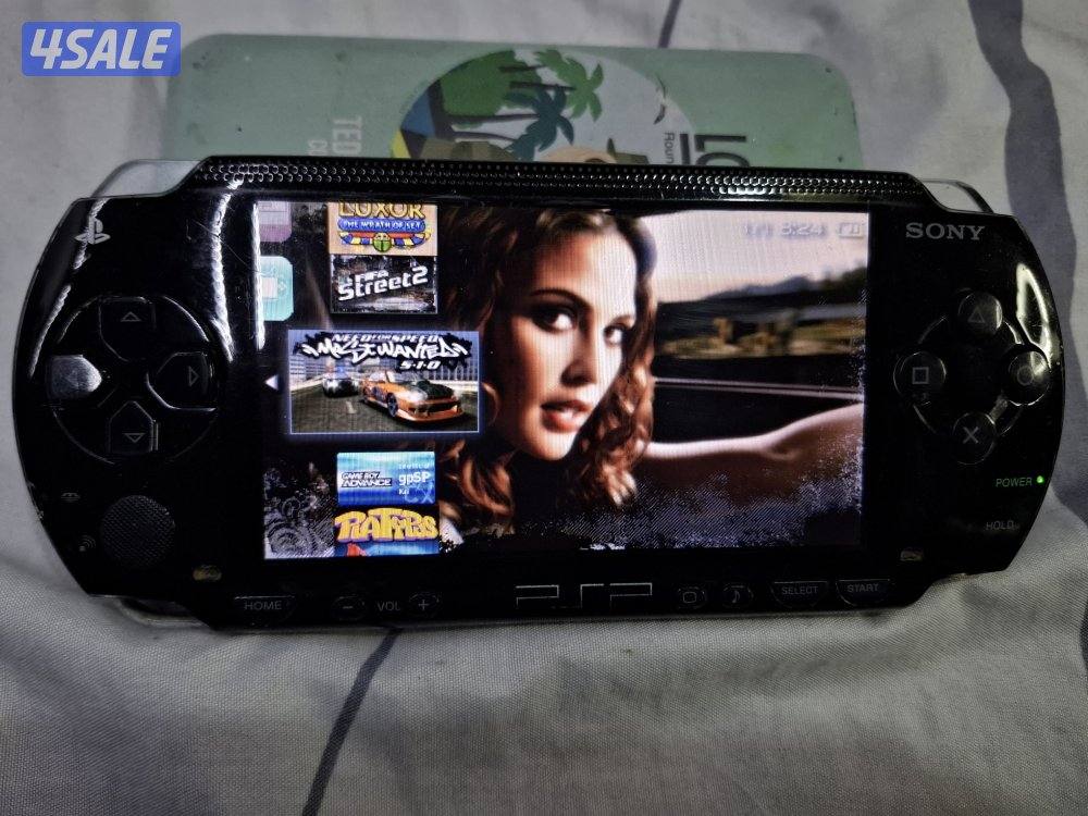 PSP SONY P1000 MODEL.BLACK COLOR 8GB SDCARD WITH 50GAMES12