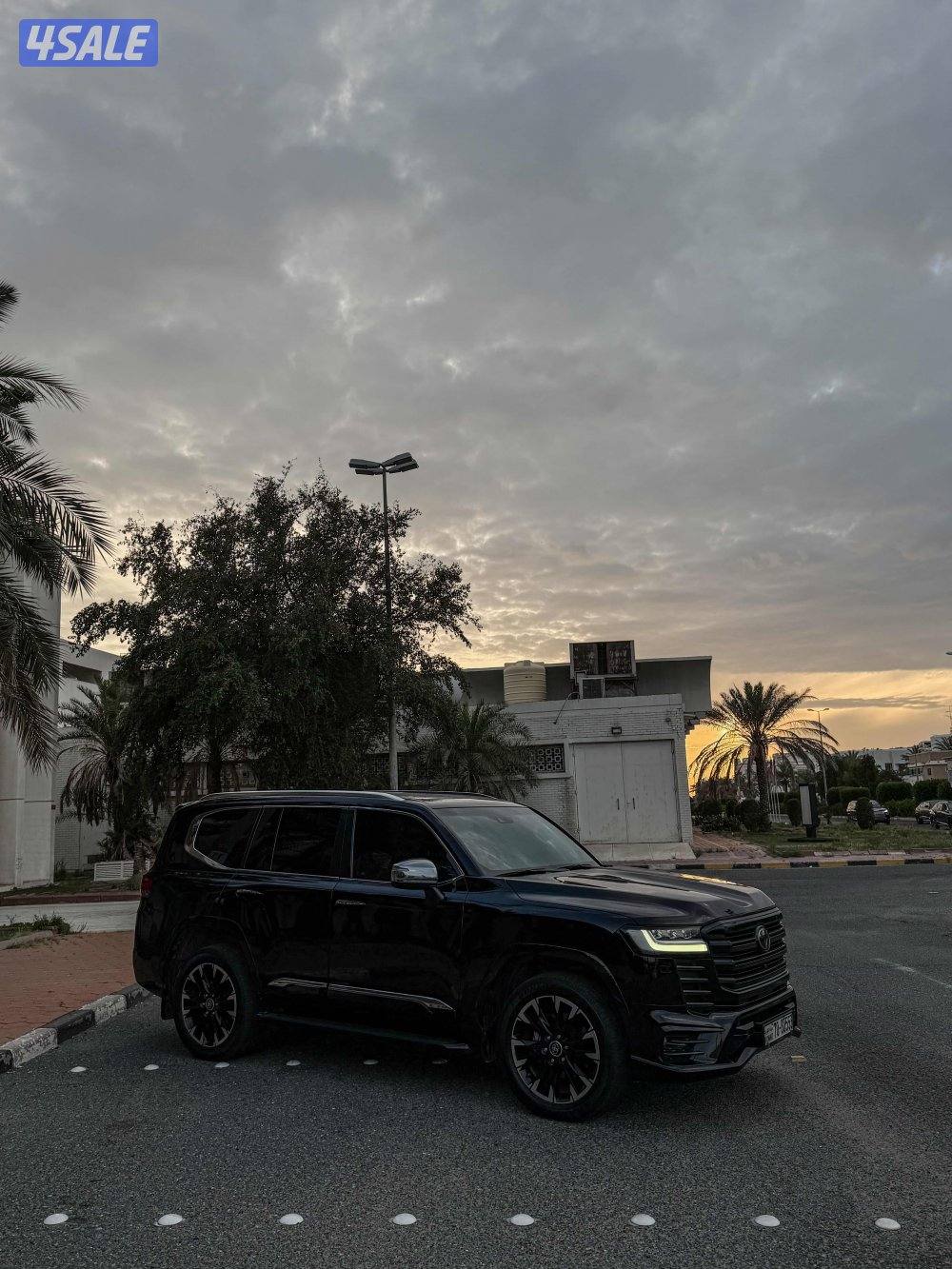 Land Cruiser twin turbo vxr aero s0