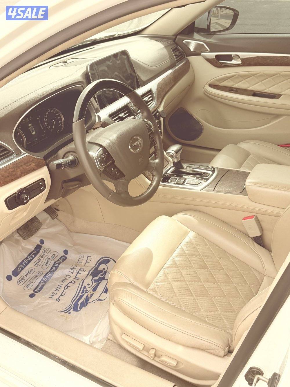 للبيع سياره عداد 31 الف6