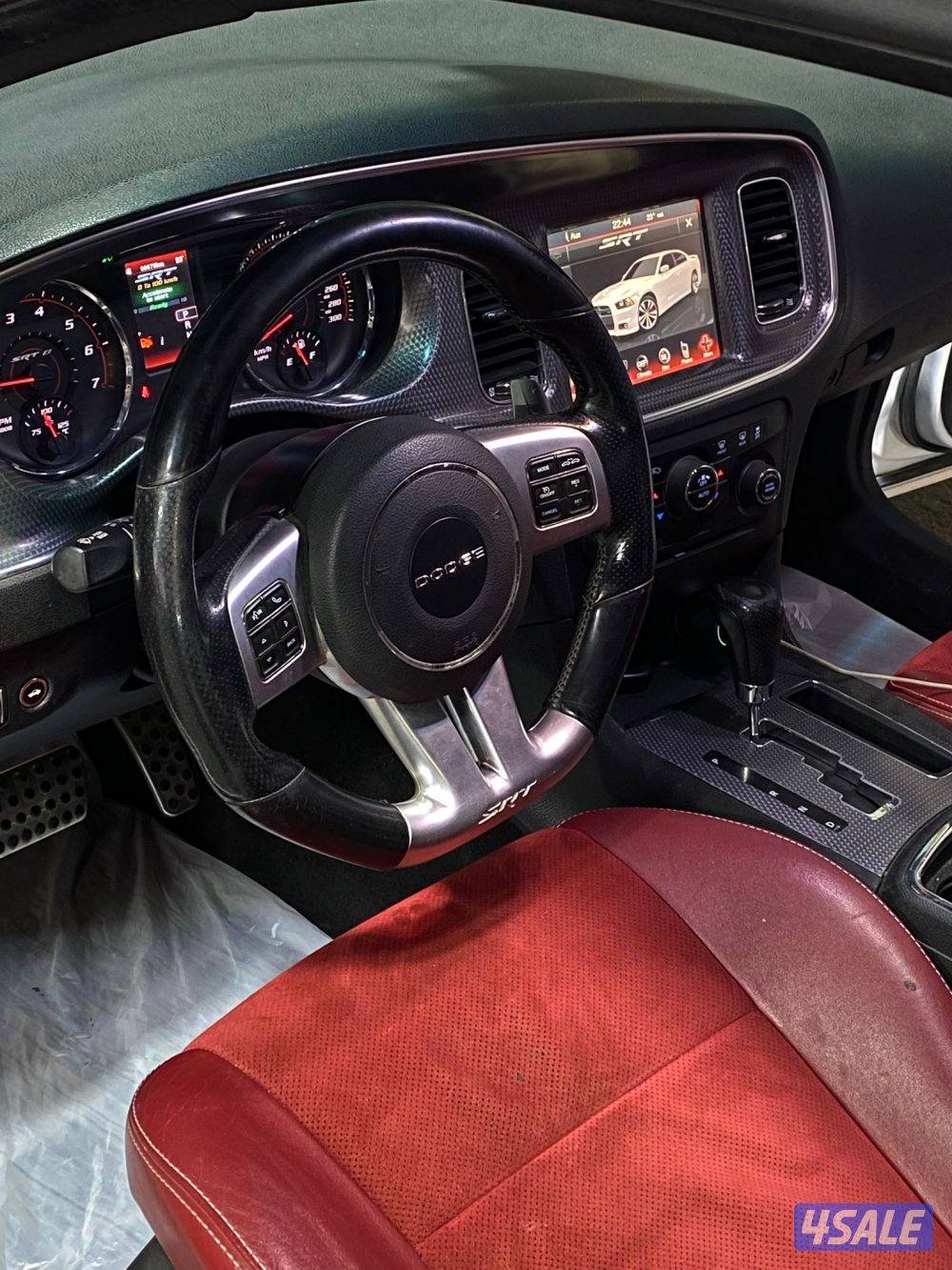 للبيع SRT8. عداد٩٦ السياره ستوك م تشكي2