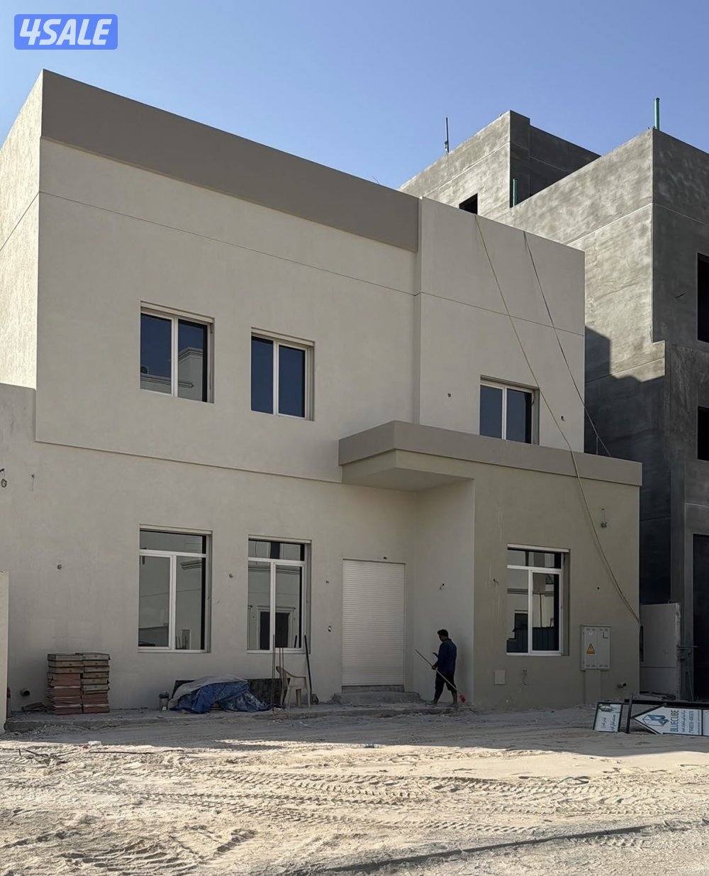 للإيجار فيلا بالمطلاع0